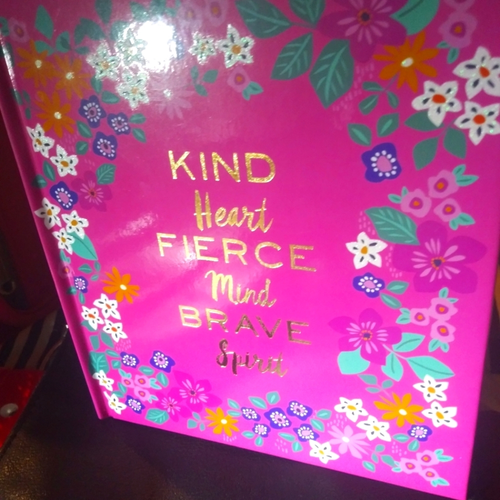 This cute little book features a unique collection of of quotes.quotes.